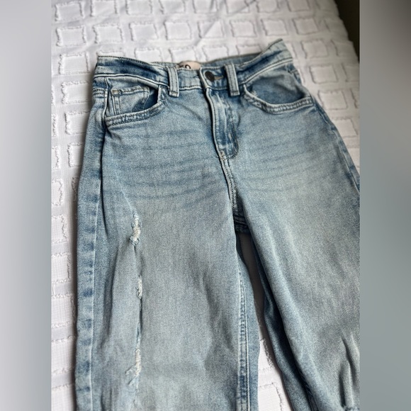 SO Girl’s Jeans-Relaxed Fit/Distressed - Picture 3 of 6